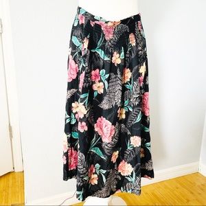 Vintage 70’s Black Floral A Line Midi Skirt Sz Med